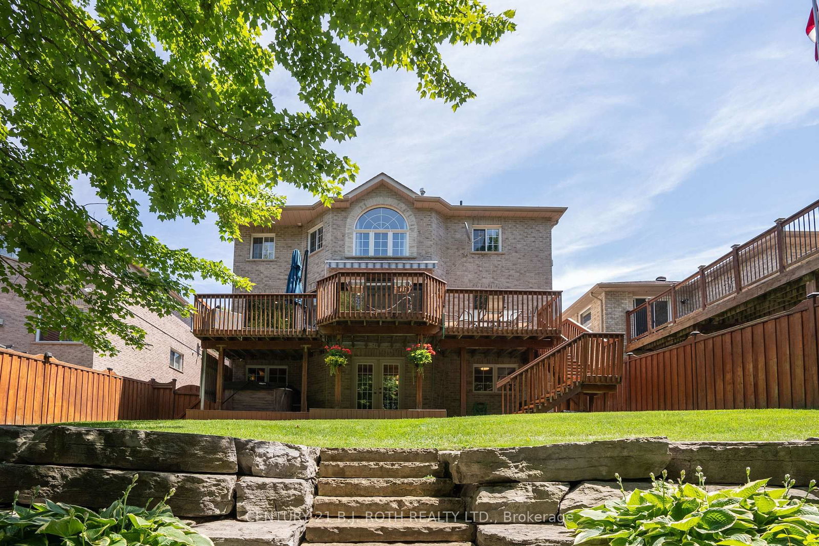 67 GRANT'S Way • Barrie, ON photo 39