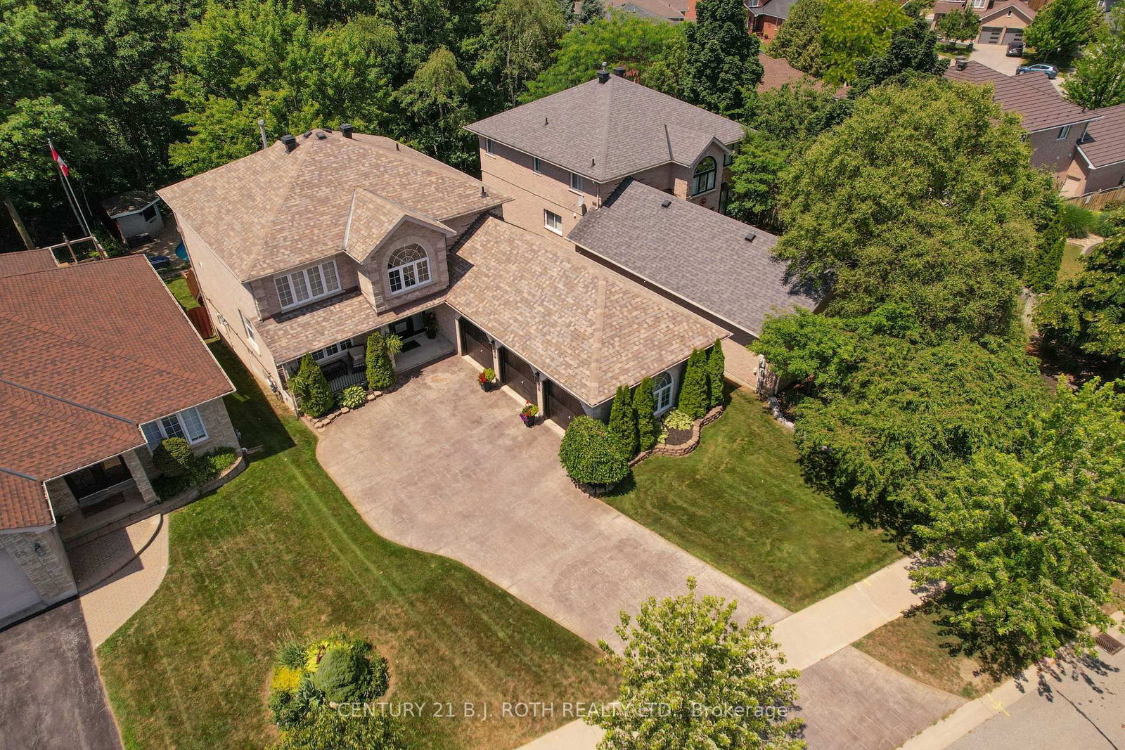 67 GRANT'S Way • Barrie, ON photo 40