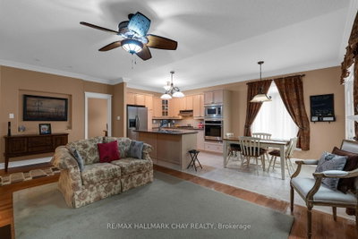 24 Northwood Drive • Wasaga Beach, ON photo 9