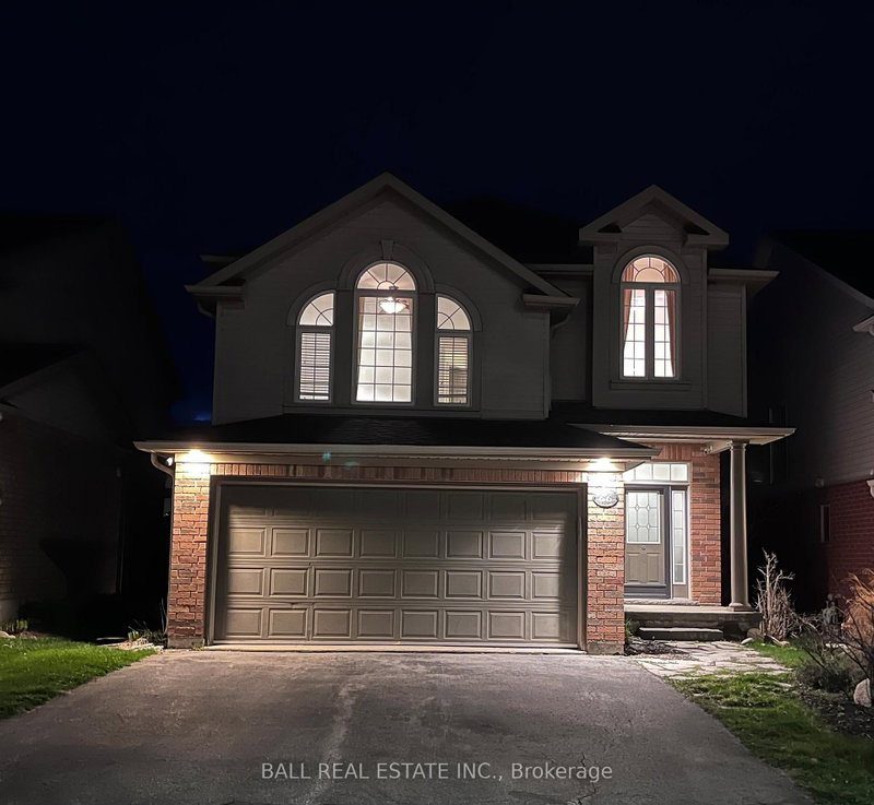 66 Highlands Crescent