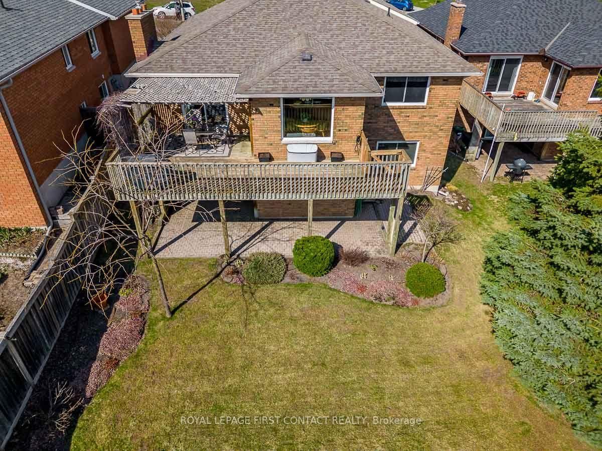 35 Gibbon Drive • Barrie, ON photo 38