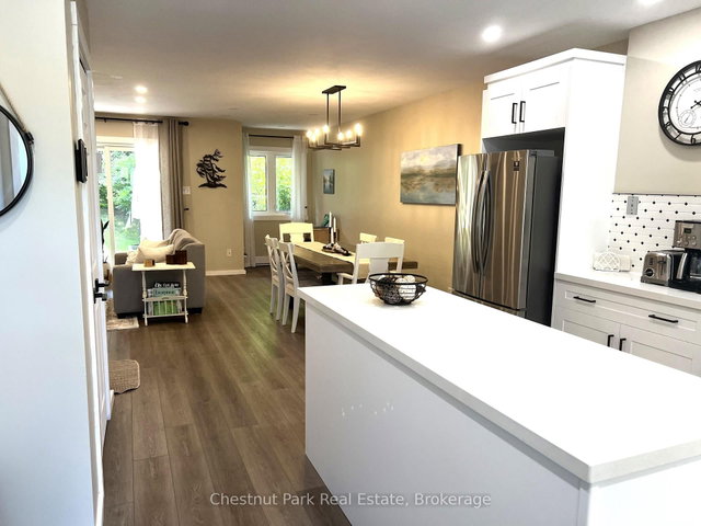 550 Oxbow Crescent