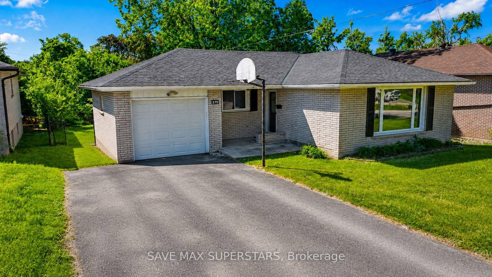 275 E Grove Street • Barrie, ON photo 1