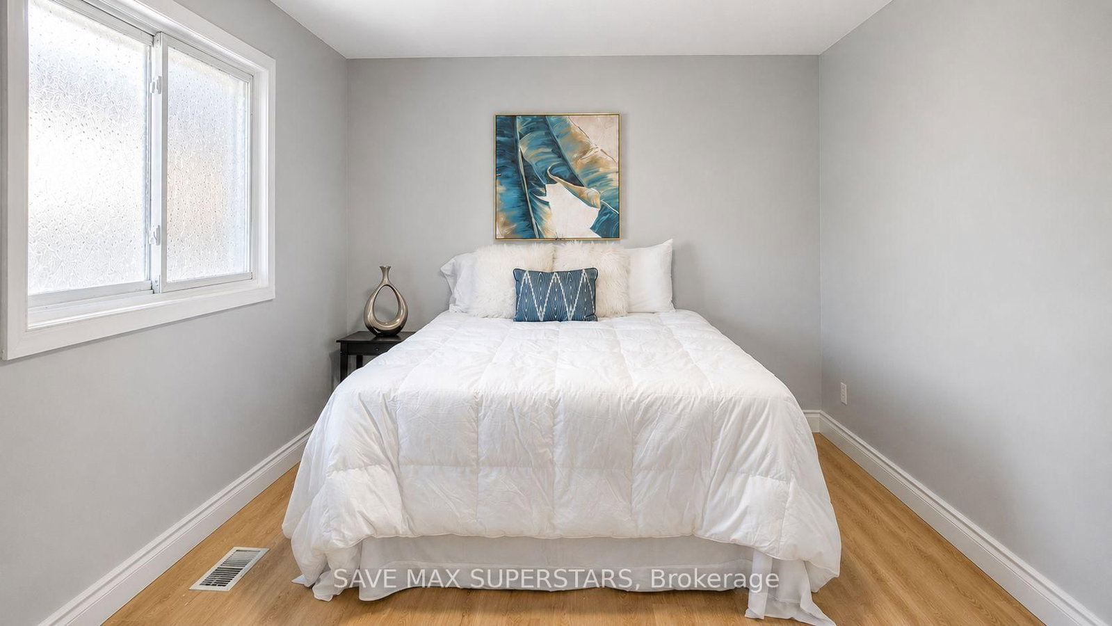 275 E Grove Street • Barrie, ON photo 17