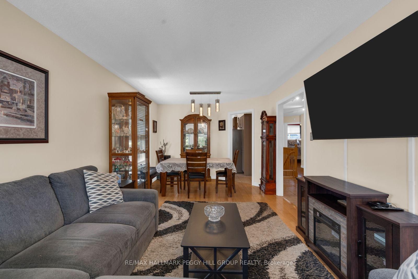 9 Stephanie Lane • Barrie, ON photo 7