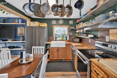 7 Levi Simon Trail • Penetanguishene, ON photo 6