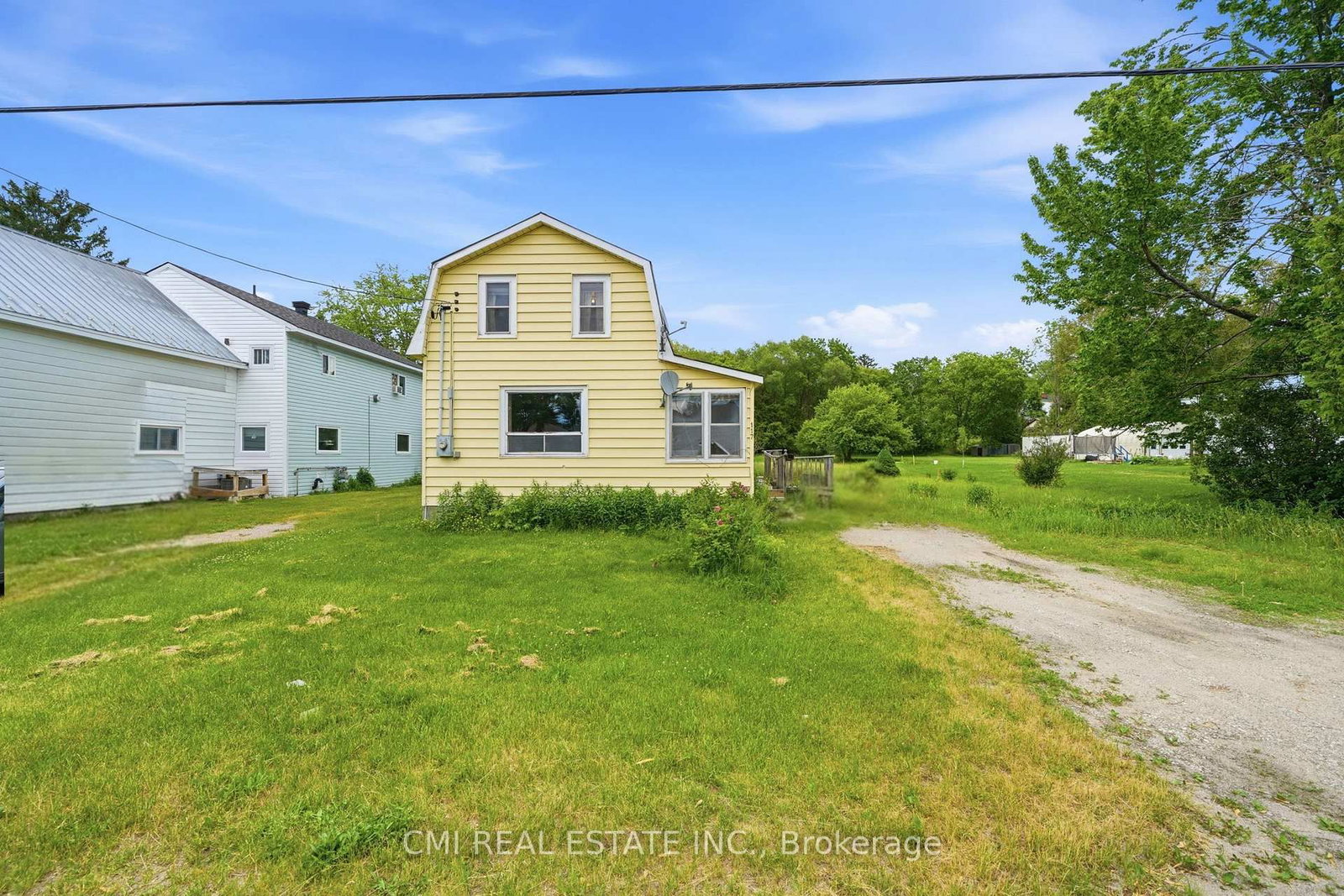Listing photo 3