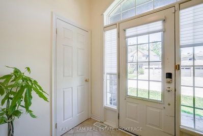 16 Landscape Drive • Oro-Medonte, ON photo 5
