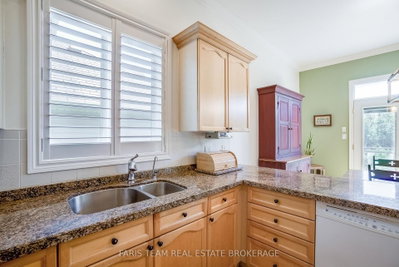 16 Landscape Drive • Oro-Medonte, ON photo 8