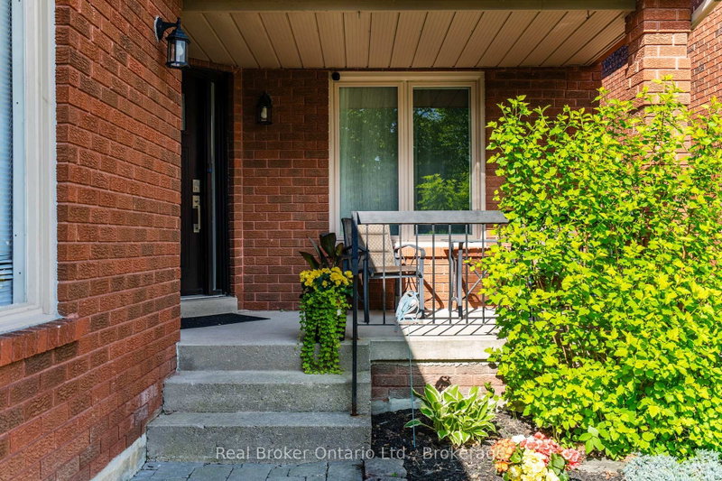 94 Golden Meadow Road