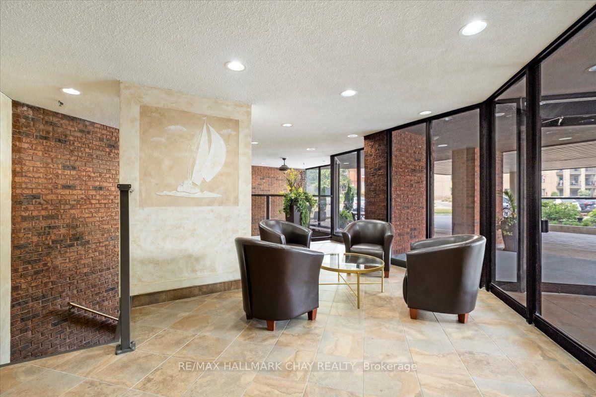 181 Collier Street • #202 • Barrie, ON photo 4