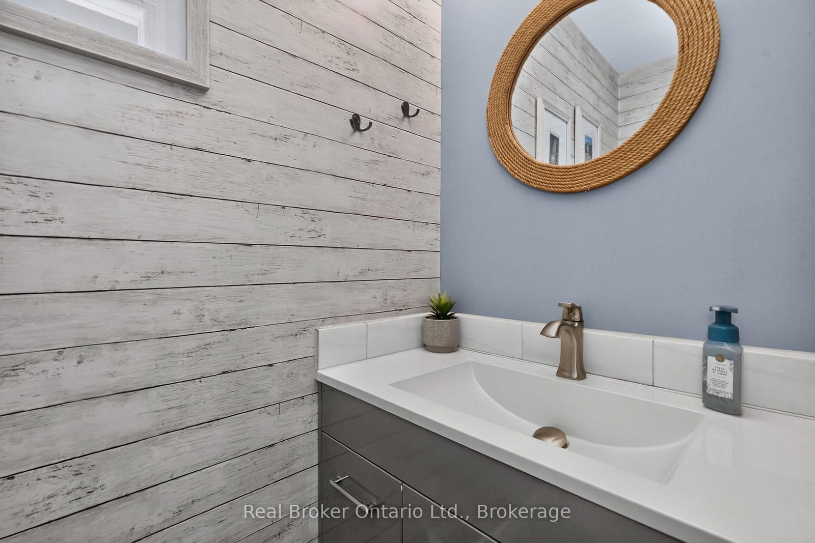 163 Woodland Drive • Midland, ON photo 16