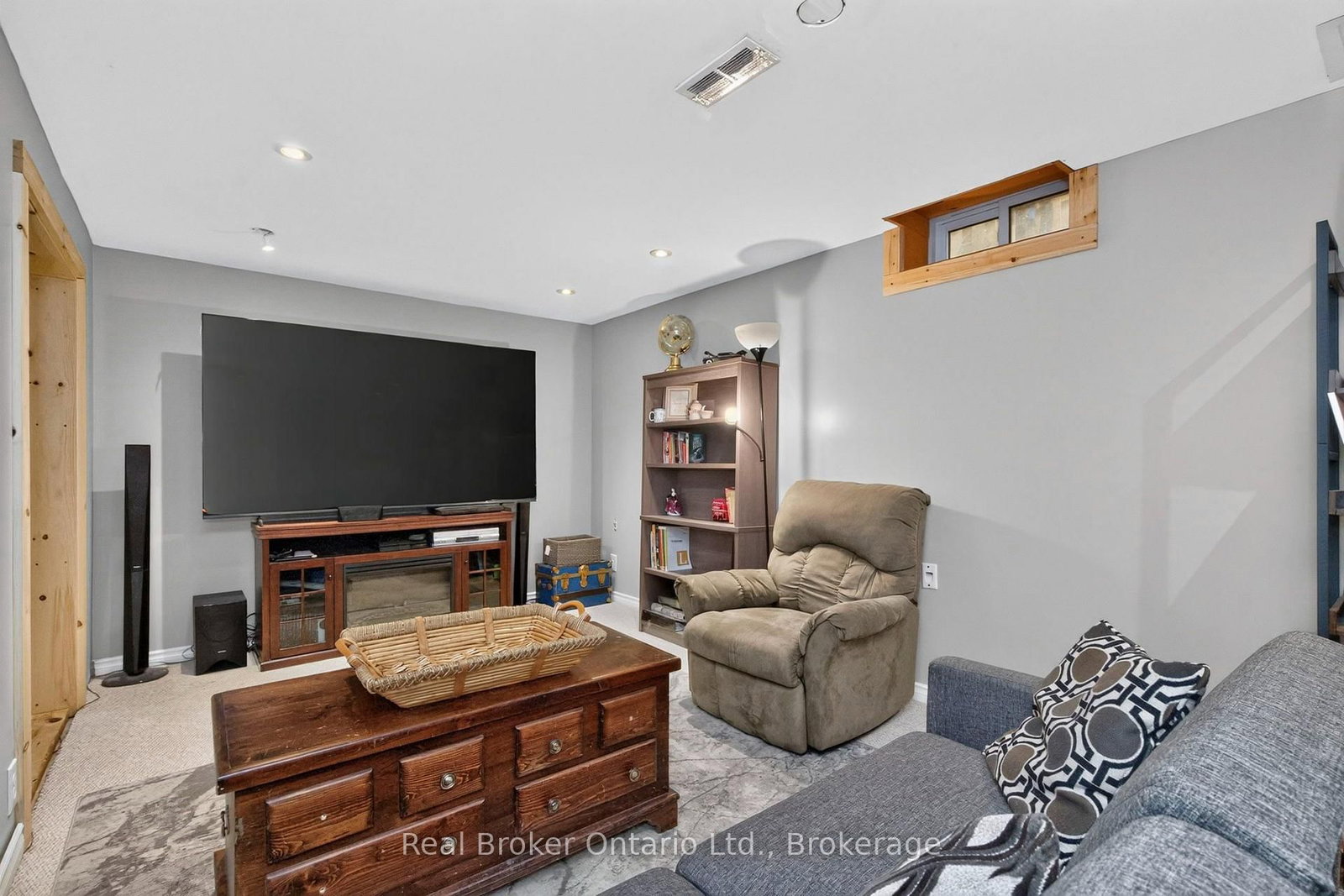 163 Woodland Drive • Midland, ON photo 29