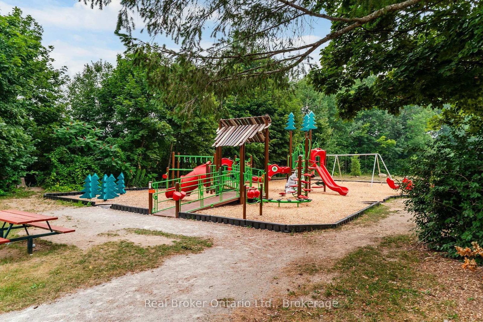 163 Woodland Drive • Midland, ON photo 43