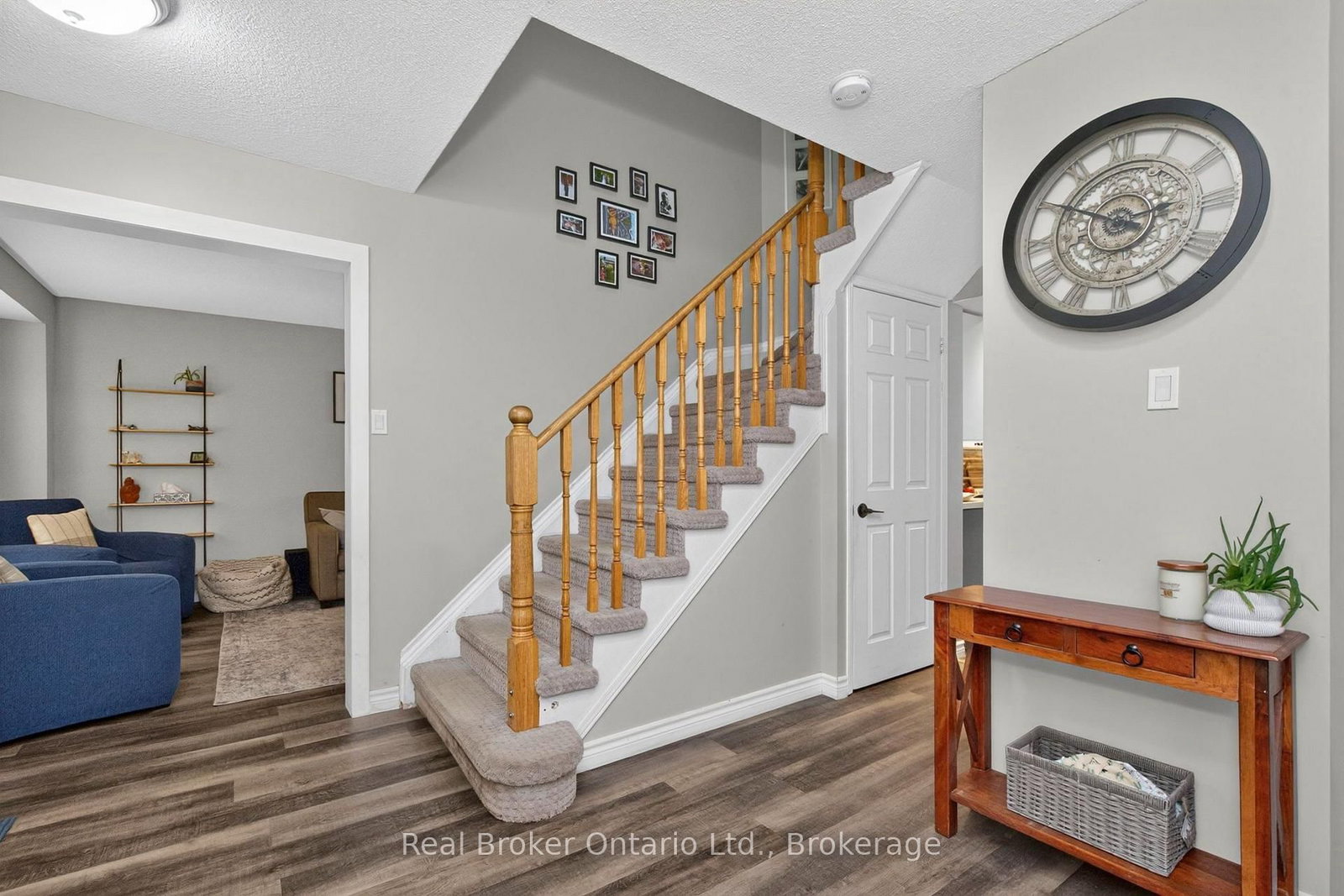 163 Woodland Drive • Midland, ON photo 5