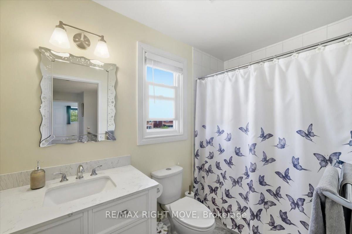 470 st vincent Street • Barrie, ON photo 44