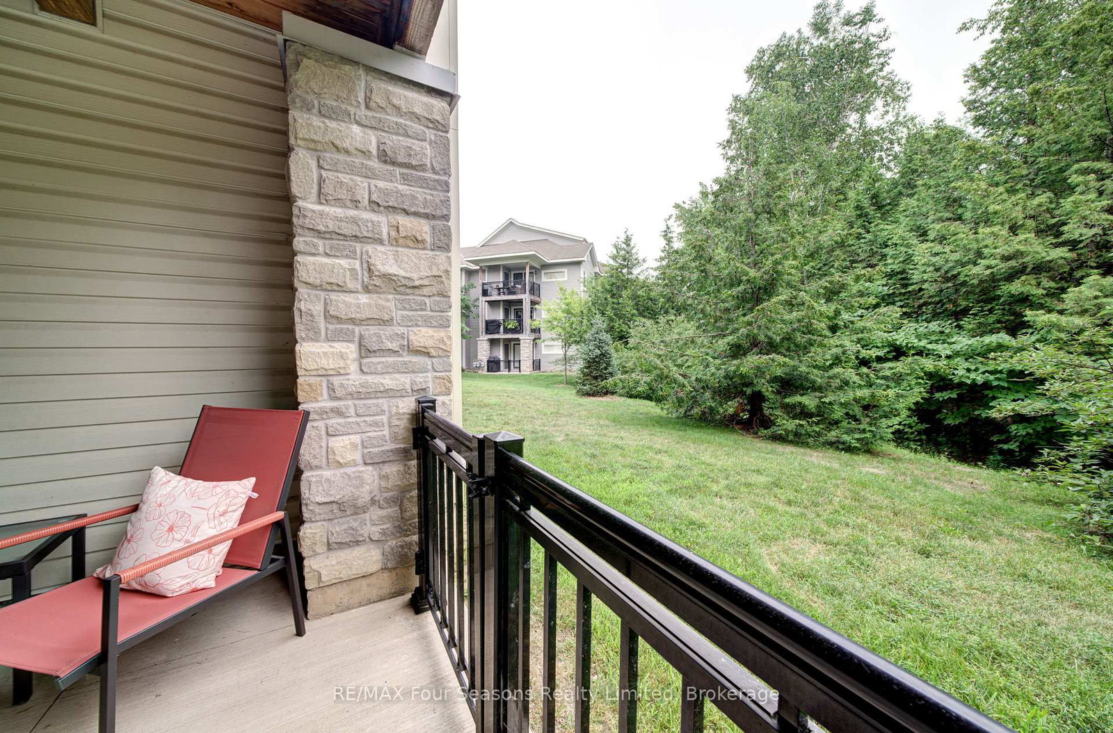 6 Brandy Lane Drive • #105 • Collingwood, ON photo 33