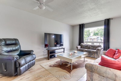 46 Austen Lane • Barrie, ON photo 8