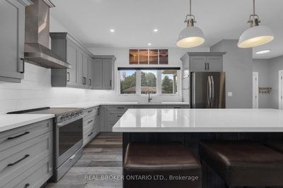 46 Brick Pond Road • Severn, ON photo 5