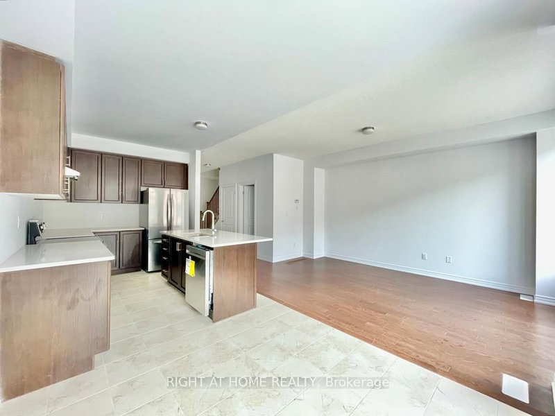 67 Milady Crescent