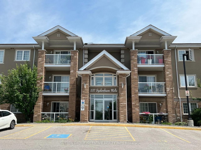 Unit#5 - 137 Sydenham Wells