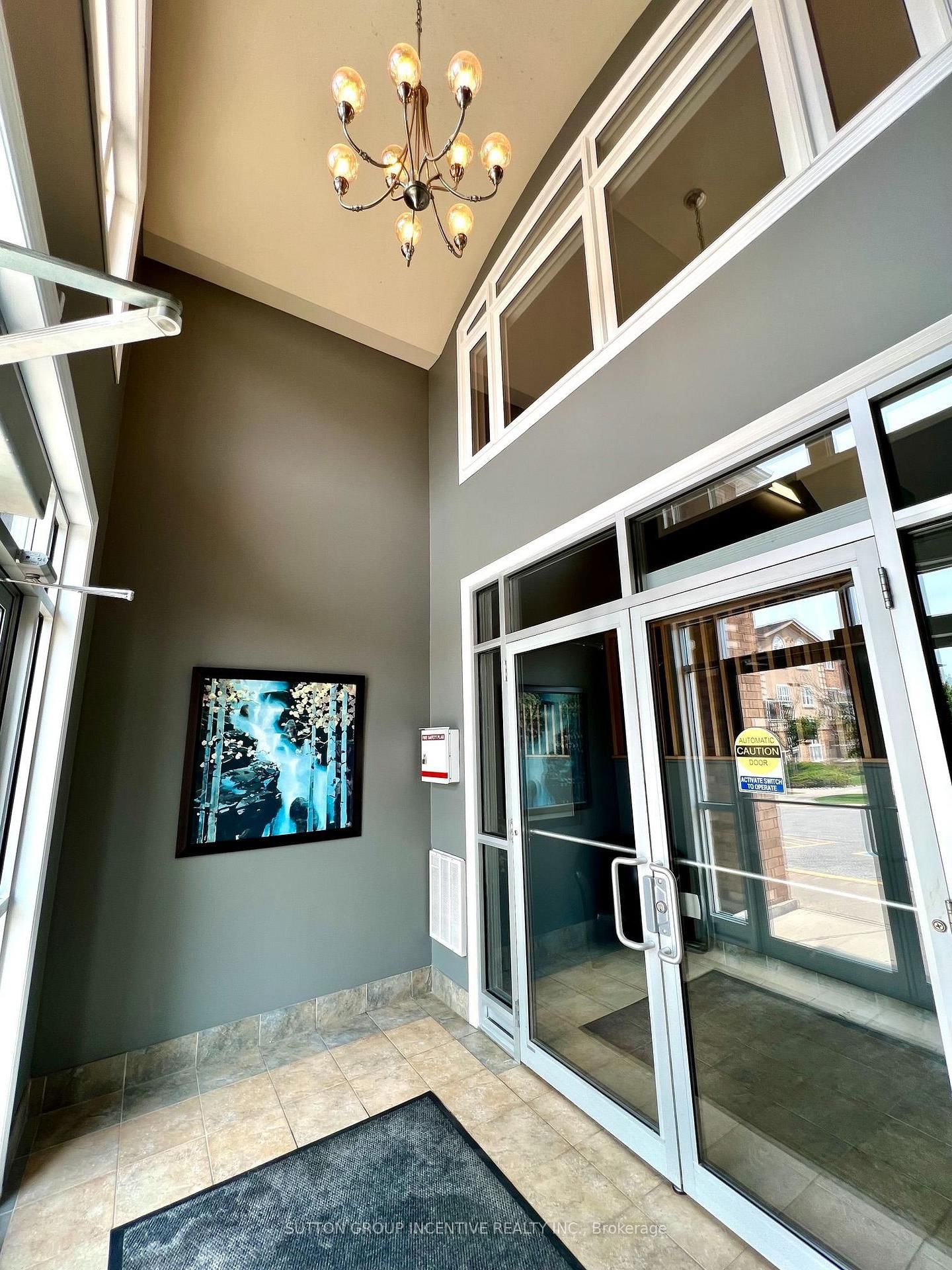 137 Sydenham Wells • #Unit#5 • Barrie, ON photo 4