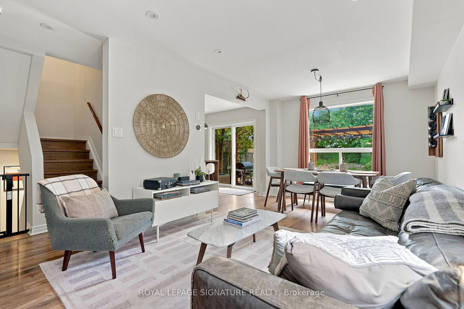 29 Bartor Boulevard • Barrie, ON photo 12