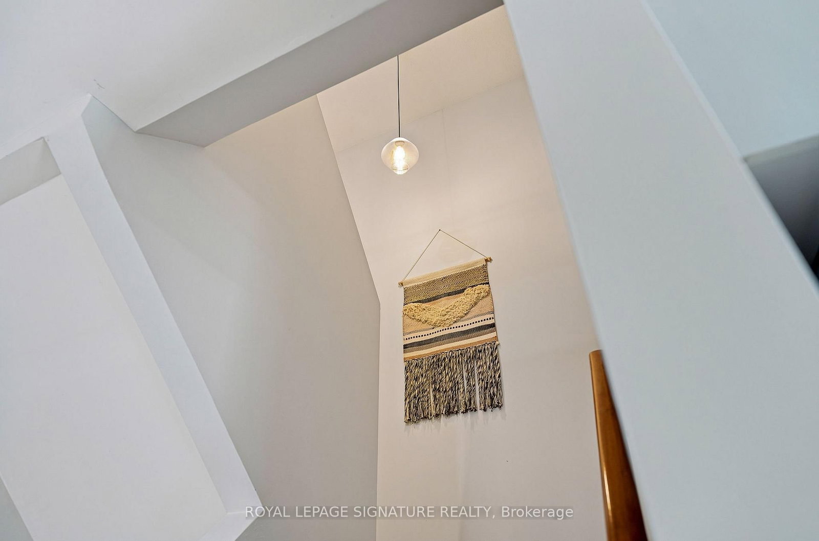 29 Bartor Boulevard • Barrie, ON photo 24