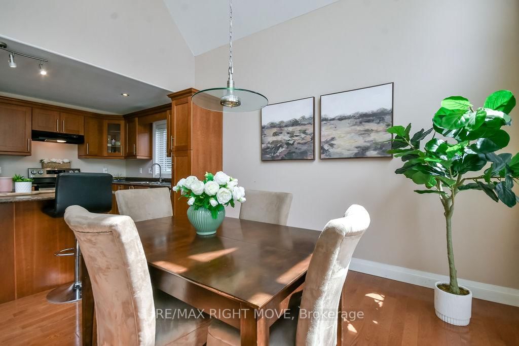 2956 Lakeside Drive • Severn, ON photo 14