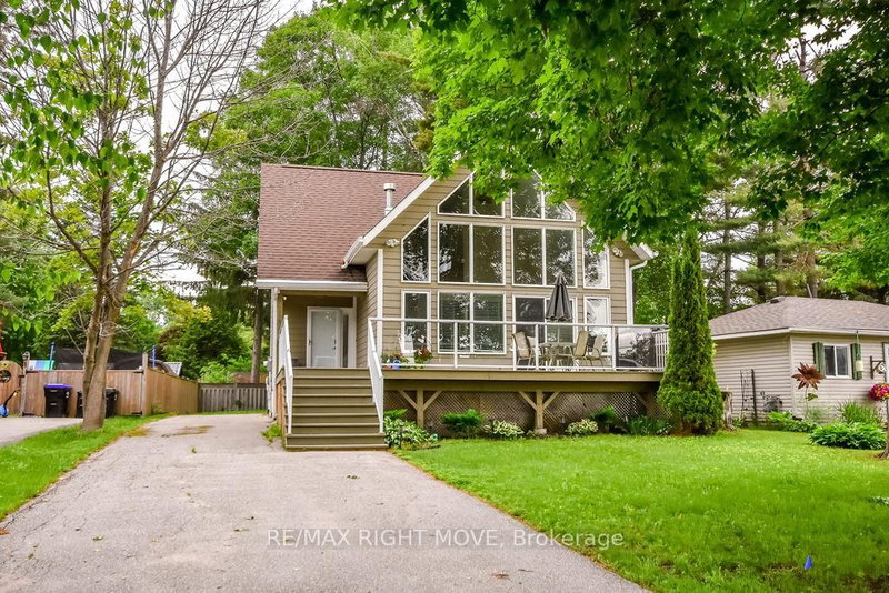 2956 Lakeside Drive