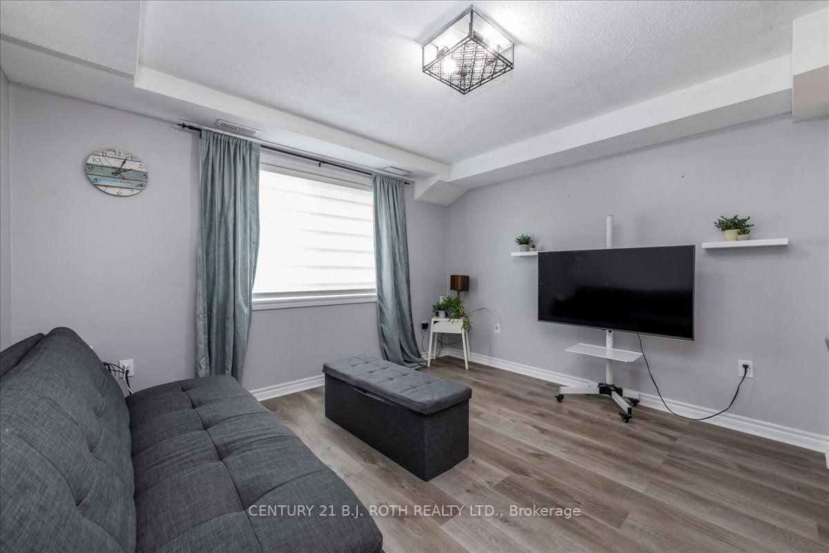 93 Goodwin Drive • #5 • Barrie, ON photo 8