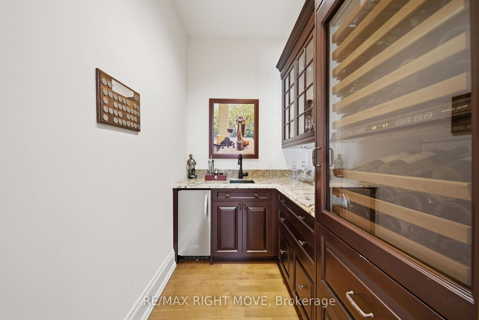 28 Maple Drive • Orillia, ON photo 18