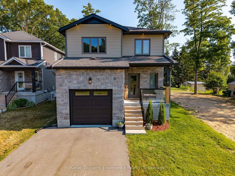38 Payette Dr, Penetanguishene, Ontario