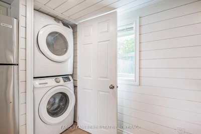 5 Robert Street • Barrie, ON photo 9