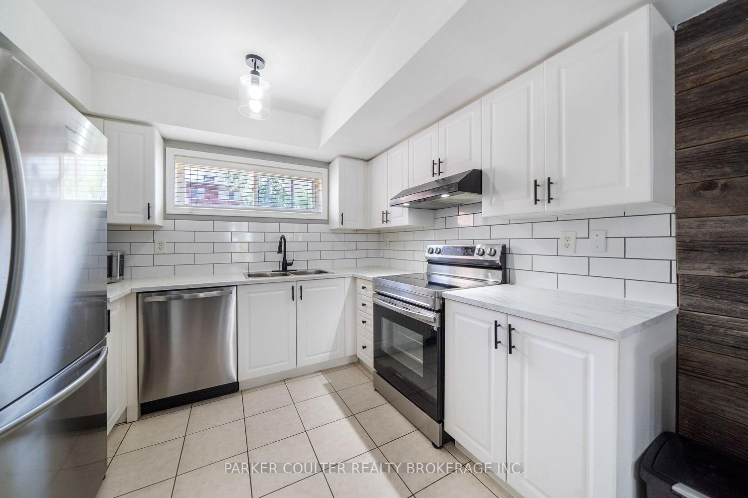 241 Ferndale Drive S • #37 • Barrie, ON photo 14