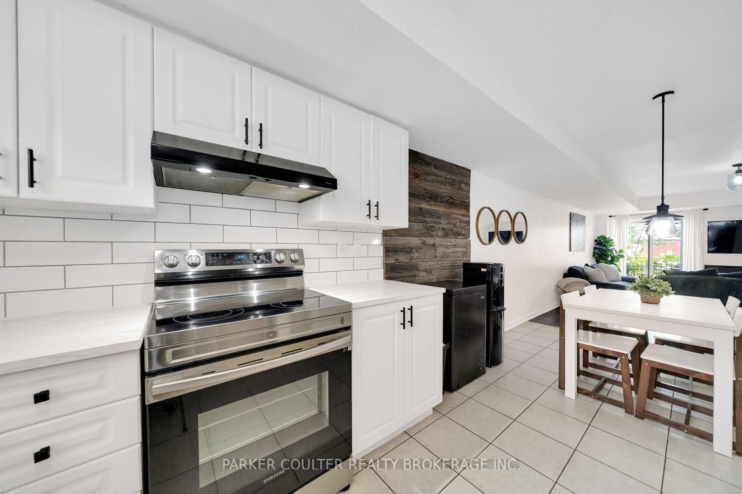 241 Ferndale Drive S • #37 • Barrie, ON photo 16