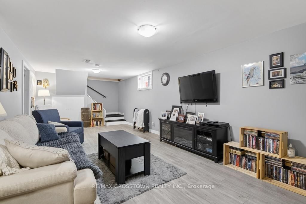 15 Smallman Drive • Wasaga Beach, ON photo 19