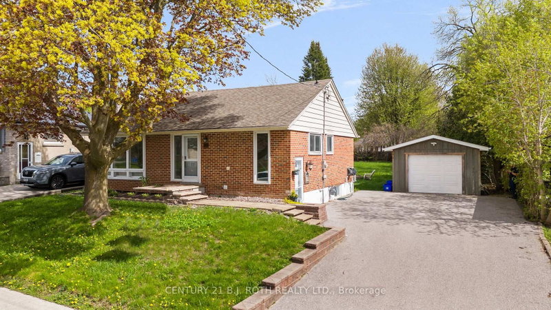 Lower Level - 243 Wellington Street E