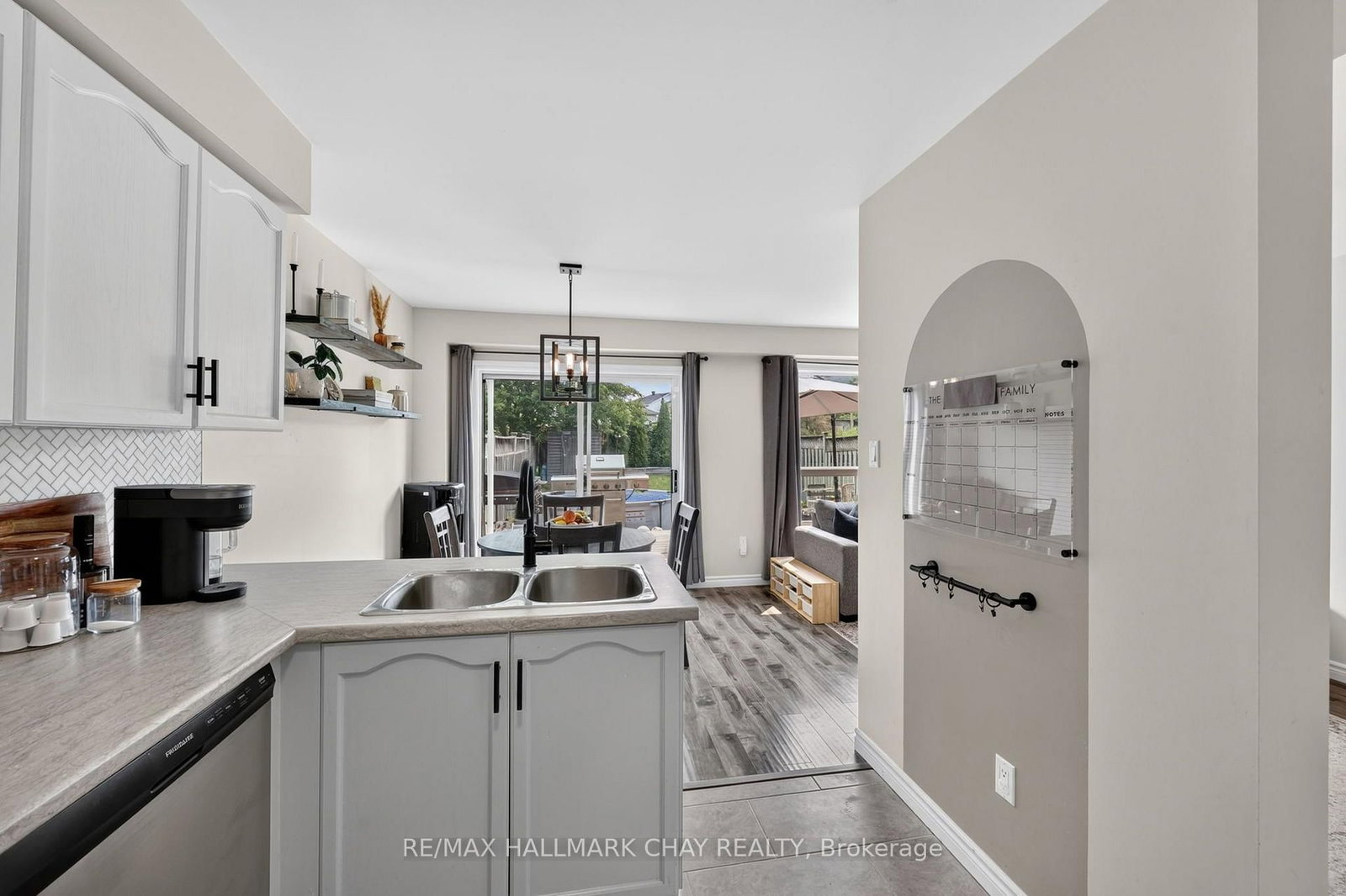 65 Pickett Crescent • Barrie, ON photo 10