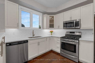 376 Blake Street • #21 • Barrie, ON photo 9