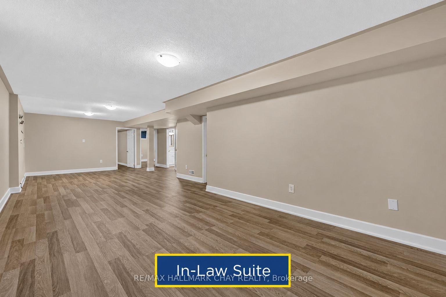 39 E Hanmer Street • Barrie, ON photo 10