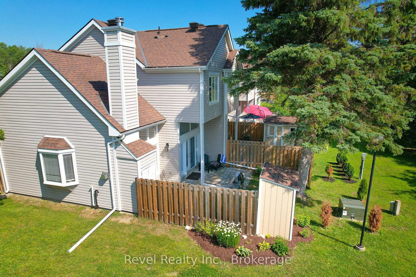 173 Vacation Inn Drive • Collingwood, ON photo 5