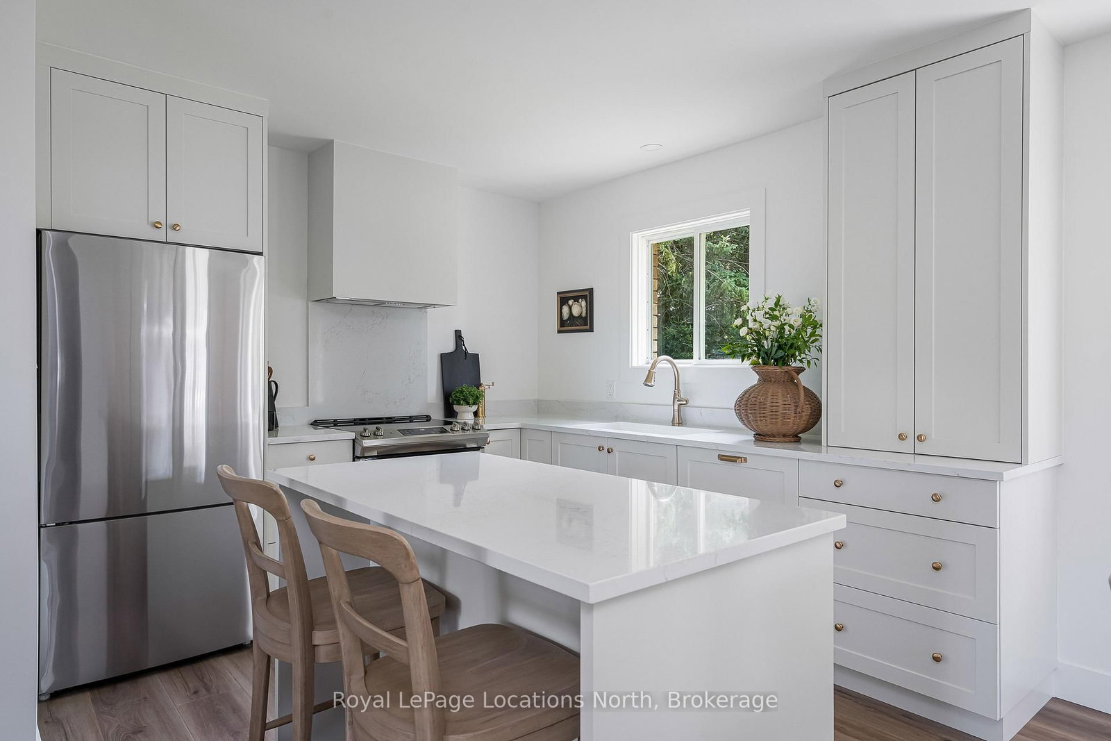 328 Hickory Street • Collingwood, ON photo 4