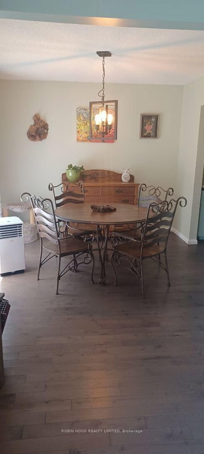 112 E Borland Street • Orillia, ON photo 9