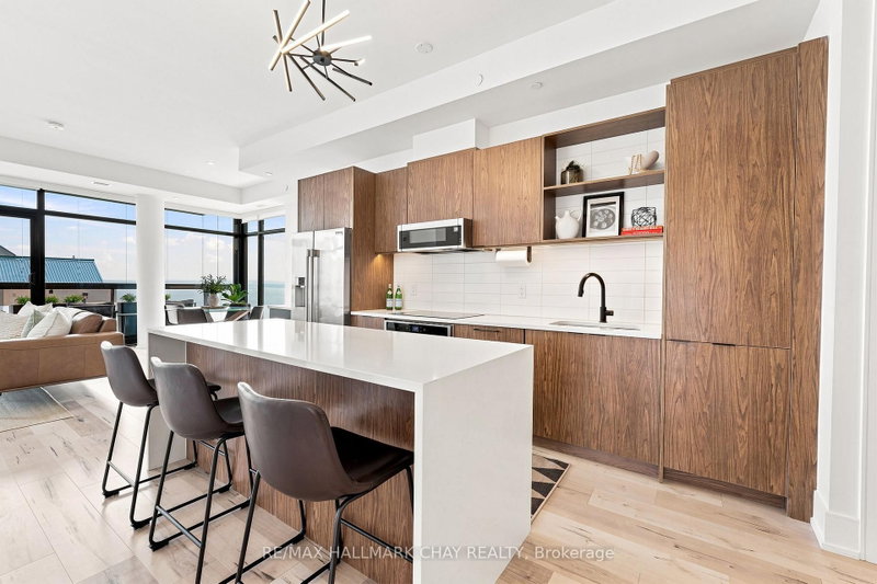914 - 185 Dunlop Street E
