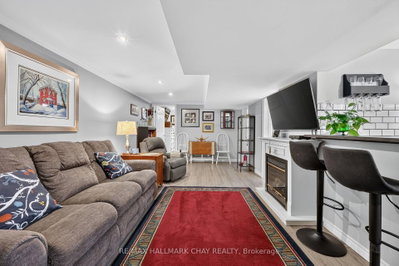 9 Melrose Avenue • Barrie, ON photo 8