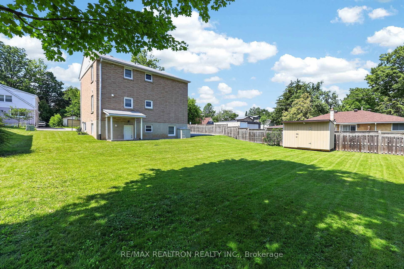 Listing Image 7