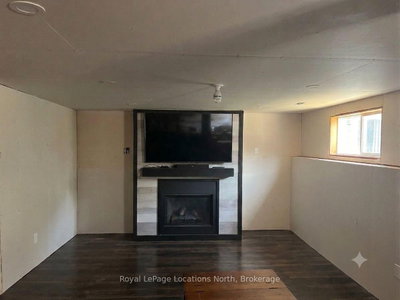 239 Atkinson Street • Clearview, ON photo 6