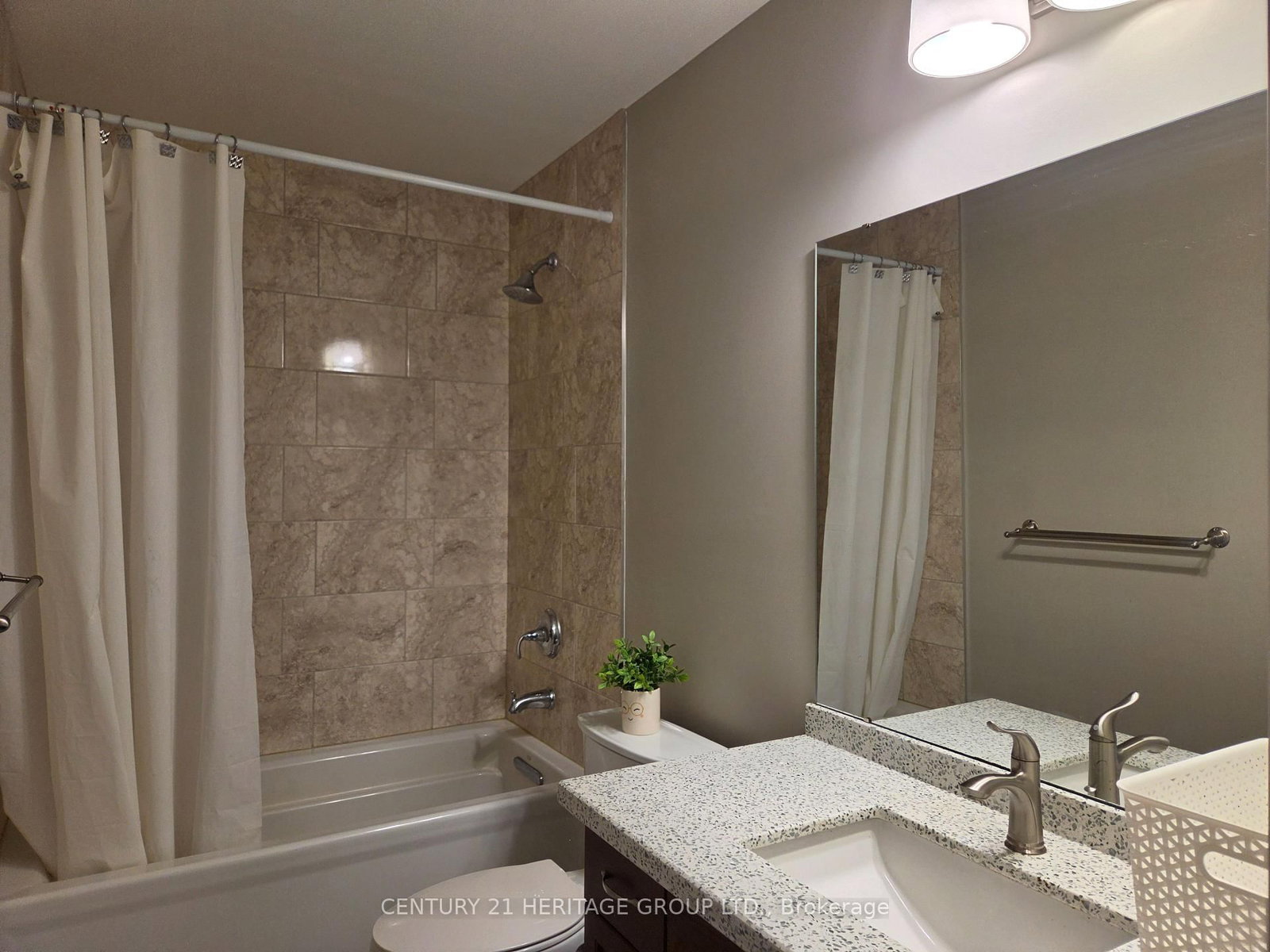 46 NATHAN Crescent • Barrie, ON photo 14