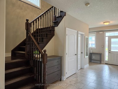 46 NATHAN Crescent — photo 3
